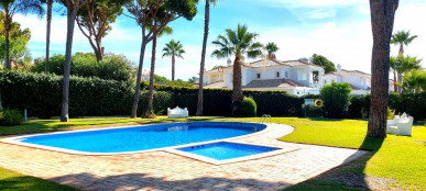 Spacious Three Bedrooms Townhouse Close To Golf, Property for sale in PP174591