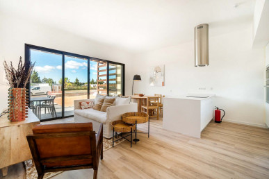 Brand New Single Level 2-Bed Villa With Pool On Popular Golf Resort., Property for sale in PP174800