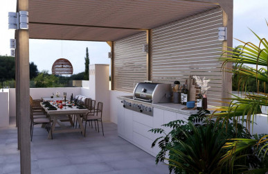 Stunning Top Floor Apartment With Roof Terrace And Jacuzzi, Property for sale in PP175130