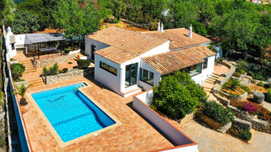 Luxurious Villa In Quinta Das Raposeiras, Bordeira, Property for sale in PP175135