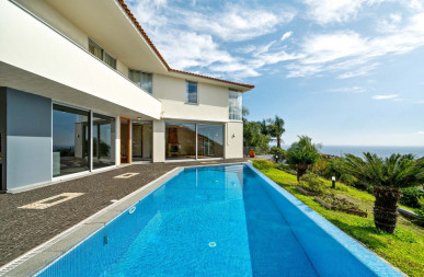 Villa With 4+1 Bedroom, Arco Da Calheta, Property for sale in PP175240