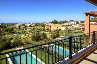 Superb 2 Bedroom Townhouses In Delightful Resort, Carvoeiro, Property for sale in PP175377