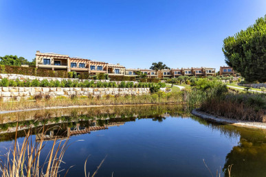 Superb 2 Bedroom Townhouses In Delightful Resort, Carvoeiro, Property for sale in PP175377