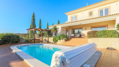 4 Bedroom Villa With Pool And Stunning Views In The Countryside, Property for sale in PP175429