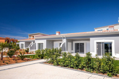 Impressive Brand New 2-Bedroom Bungalows In Prestigious Golf Resort, Property for sale in PP175514