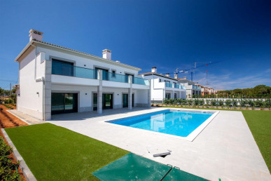Fabulous New Villas On The Golf With Sea Views, Property for sale in PP175570