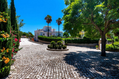 Beautiful, Immaculate Villa On A Large Plot With Open Views, Property for sale in PP175665