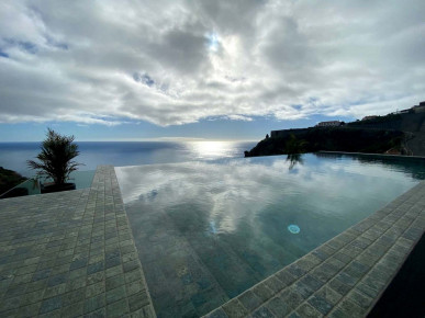 Apartment T1 In Calheta, Property for sale in PP175705