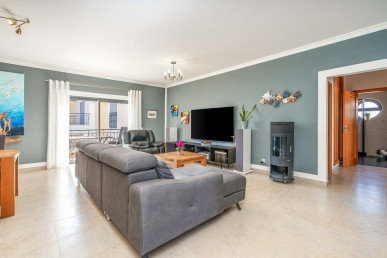 Modern T3 In A Prime Location, Property for sale in PP175744