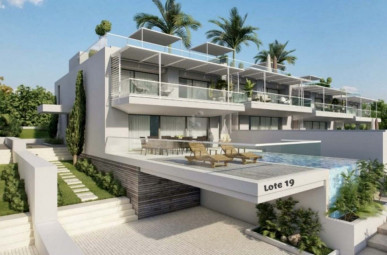 Luxurious 4-Bedroom Villa In Vale Do Garrão, Property for sale in PP175778