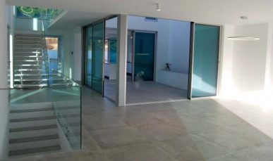 Luxurious 4-Bedroom Villa In Vale Do Garrão, Property for sale in PP175778