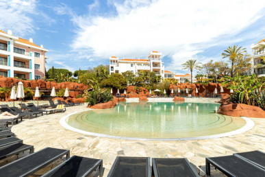 Modern 2-Bedroom Apartment At Hilton Cascatas, Vilamoura, Property for sale in PP175929