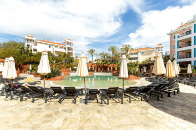 Modern 2-Bedroom Apartment At Hilton Cascatas, Vilamoura, Property for sale in PP175929