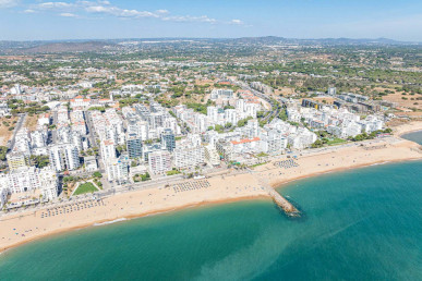 Seafront T1 Apartment On Quarteira’s Iconic Promenade, Property for sale in PP176050