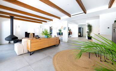 Elegant Contemporary 4-Bedroom Villa In Vilamoura, Property for sale in PP176082