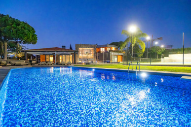 Vilamoura Luxury Villa With Tennis Courts, Property for sale in PP176063