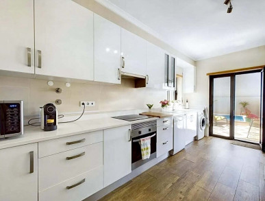 Elegant Townhouse In Fonte Santa, Property for sale in PP176086