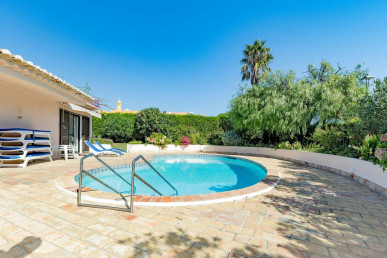 Quaint Country Cottage In Porto De Mos - 250M To The Beach, Property for sale in PP176076