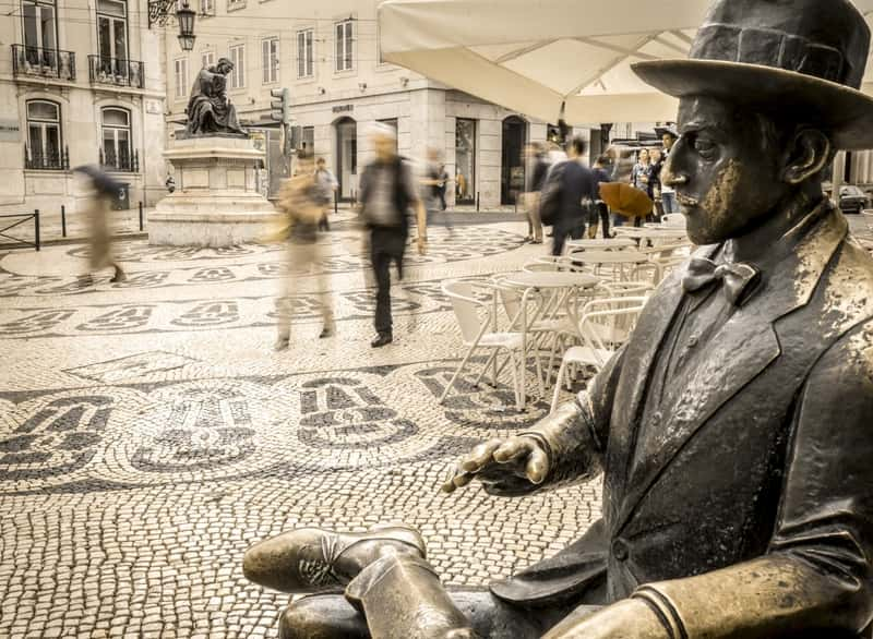 Fernando Pessoa Statue Lisbon Baixa Chiado