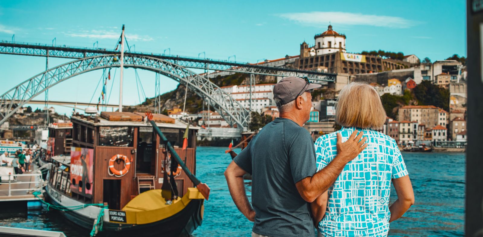 Elderly couple in Porto, Portugal