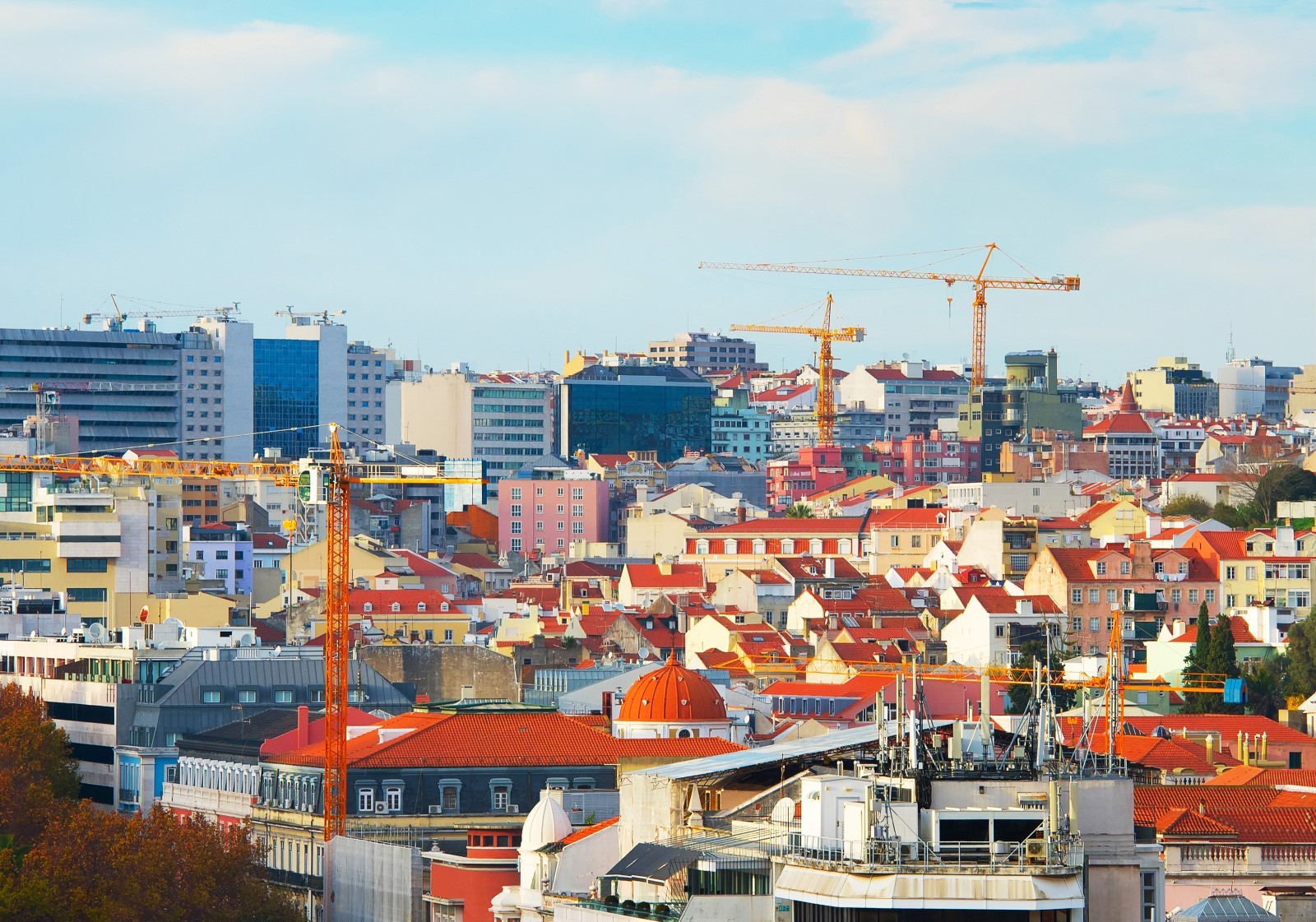 Portuguese Real Estate market has been on the rise and bringing profits to investors.