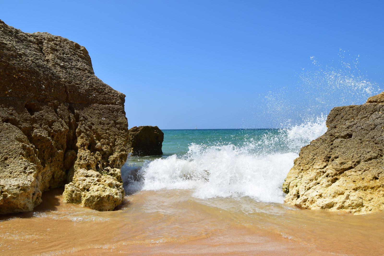 Galé Beach in Albufeira.