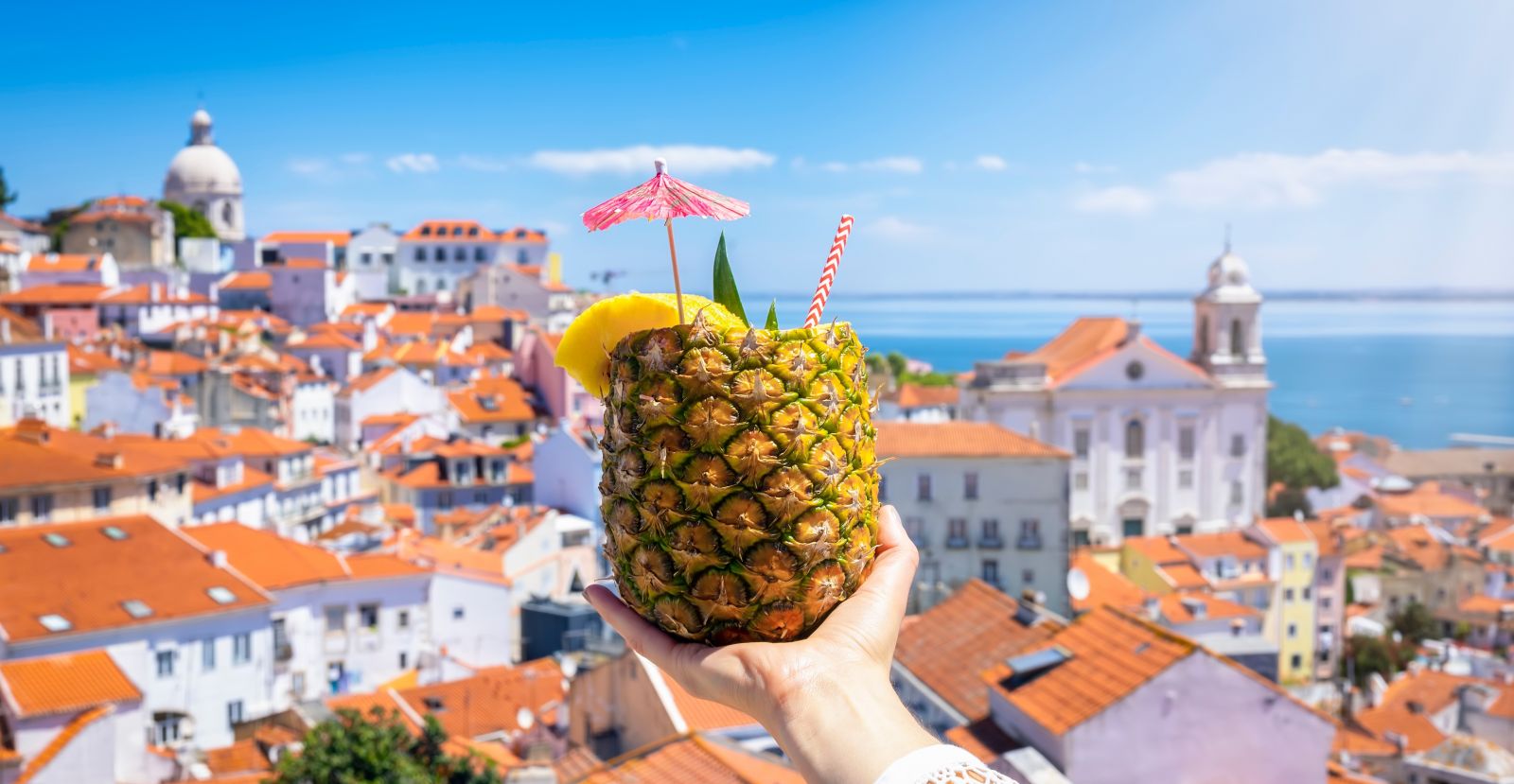 Pineapple and Lisbon's landscape.